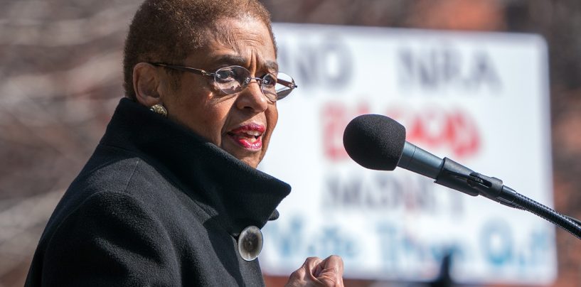 Congresswoman Norton Leads Bipartisan Group Seeking to Protect Women Drivers