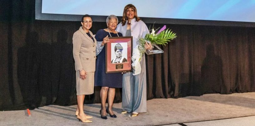 Dorothy R. Leavell Receives the Ida’s Legacy Award